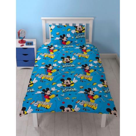 Mickey & Friends Reversible Single Duvet Cover Bedding Set Extra Image 1